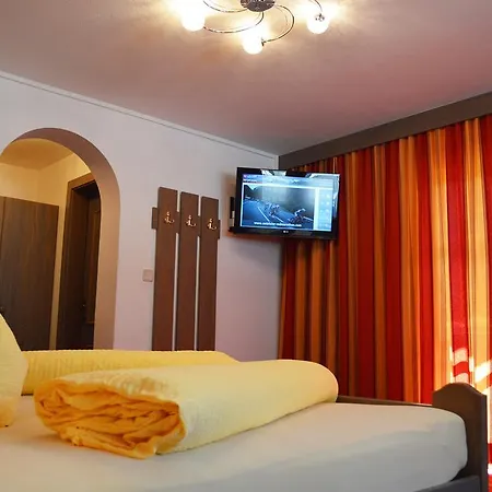 Zur Alten Muhle Guest house Solden